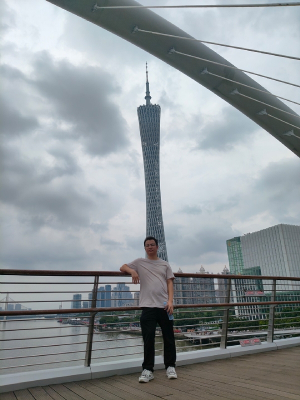 幻胧的第一张照片--黔东交友中心